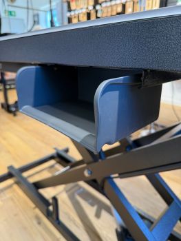 Artero LED Trimmtisch "ZEN"