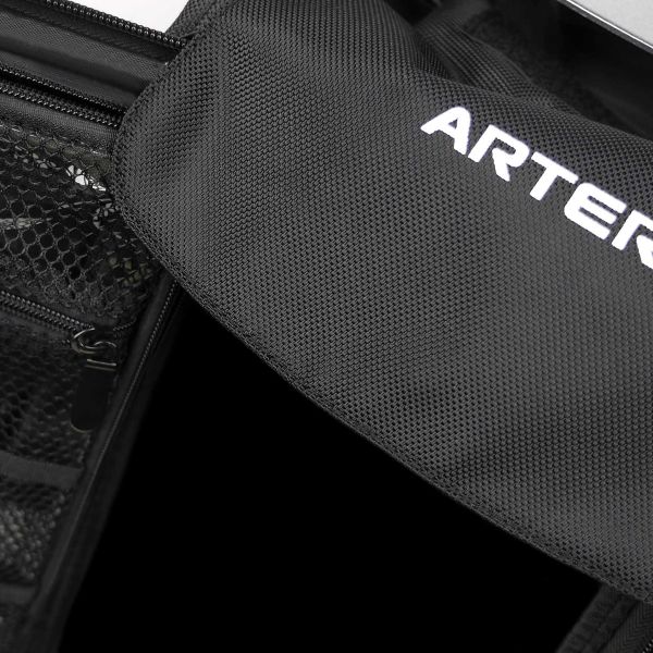 Artero Koffer mit Rollen und Sitz